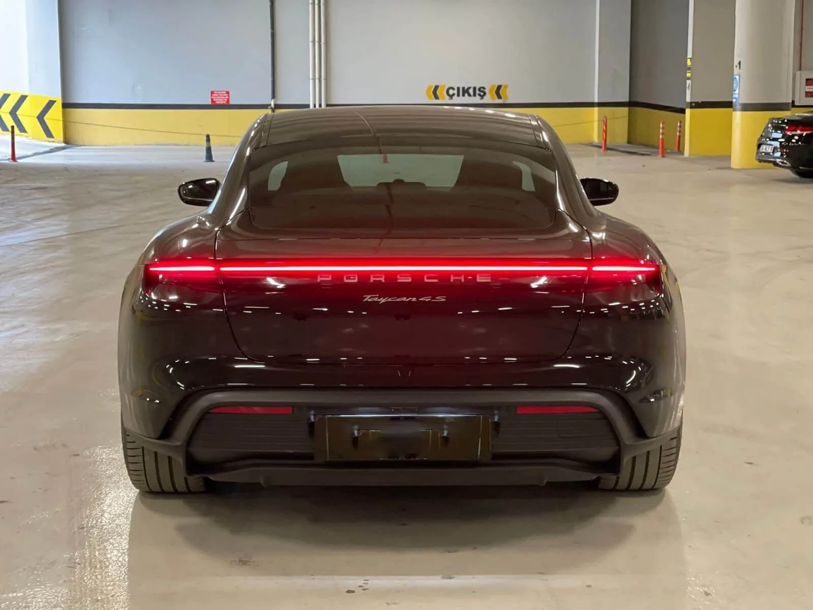 Porsche Taycan